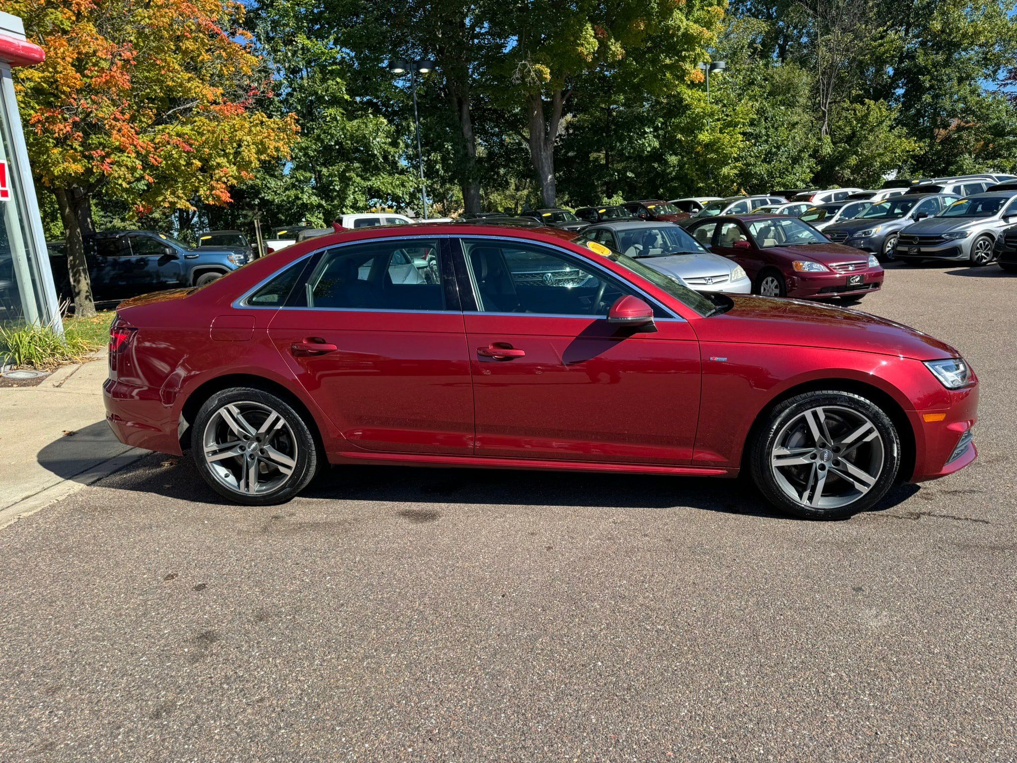 Used 2018 Audi A4 2.0T Premium Plus AWD/4WD image 8