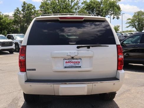Used 2013 Chevrolet Tahoe LTZ AWD/4WD image 6