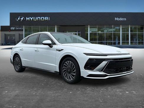 New 2026 Hyundai Sonata SEL FWD image 2