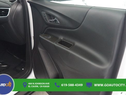Used 2024 Chevrolet Equinox LT FWD image 16