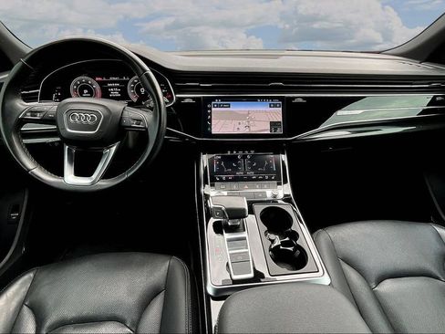 Used 2022 Audi Q8 Premium Plus w/ Premium Plus Package AWD/4WD image 6