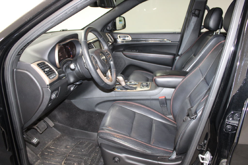 Used 2017 Jeep Grand Cherokee Limited 75th Anniversary AWD/4WD image 18