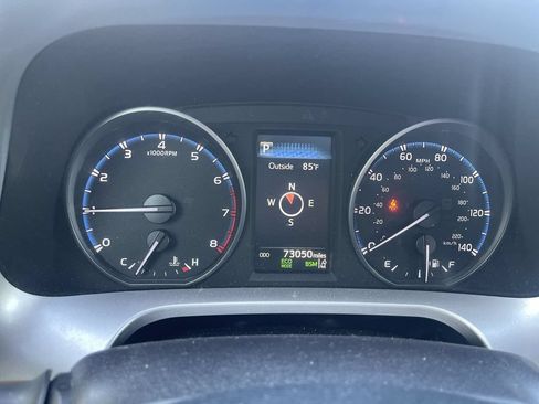 Used 2017 Toyota RAV4 XLE AWD/4WD image 12