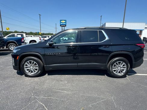 Used 2023 Chevrolet Traverse LT image 9
