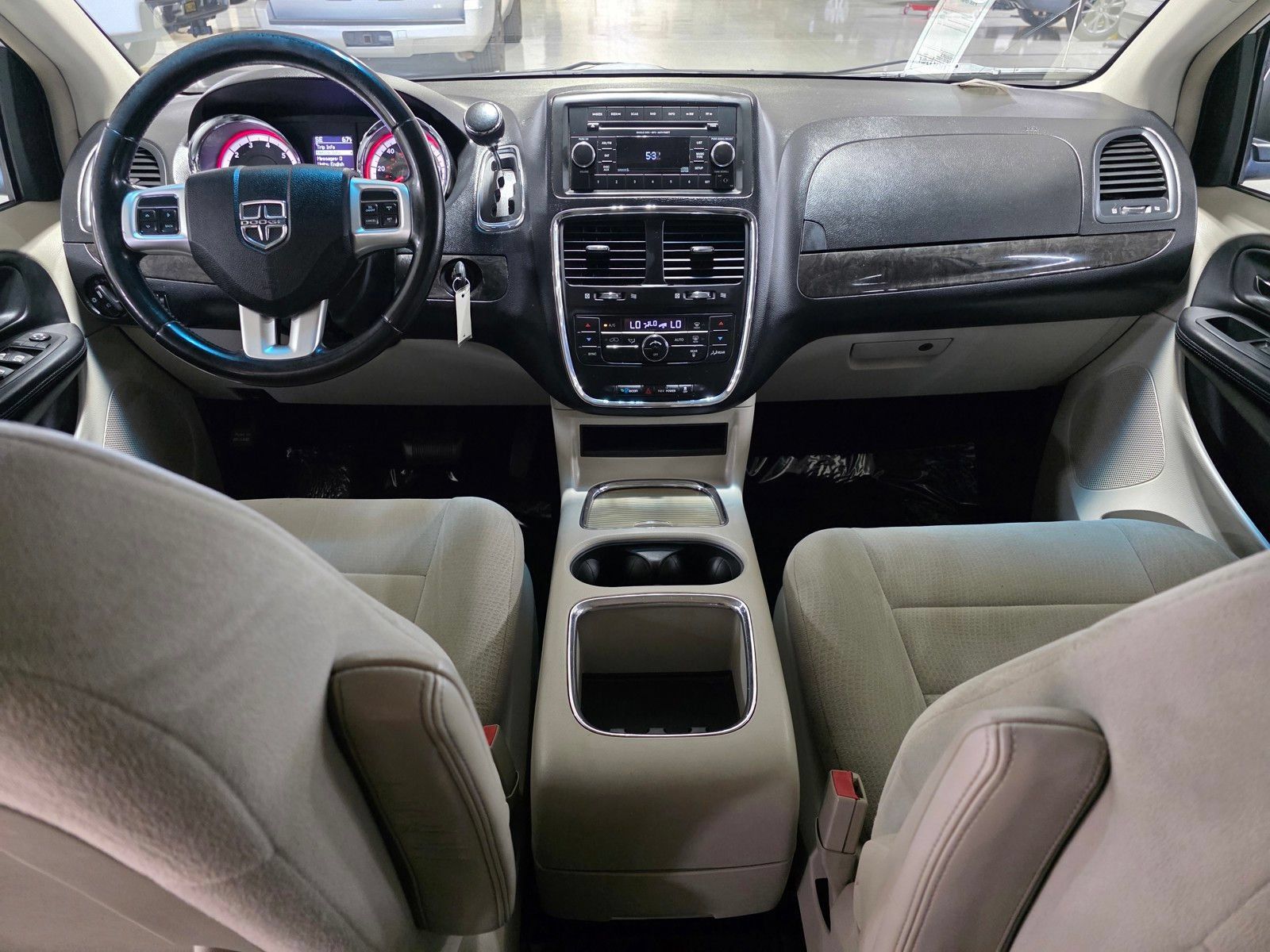 Used 2012 Dodge Grand Caravan Crew FWD image 18
