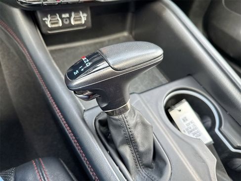 Used 2024 Dodge Durango GT image 18