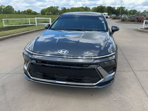 Used 2026 Hyundai Sonata SEL FWD image 4