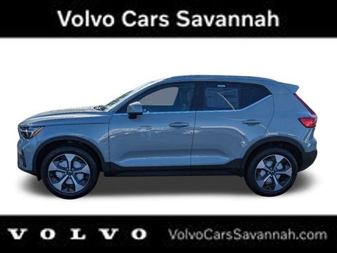 New 2025 Volvo XC40 B5 Core w/ Protection Package Premier image 7