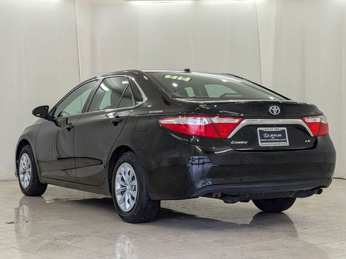 Used 2017 Toyota Camry LE w/ Moonroof Package image 6