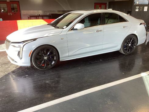 Used 2021 Cadillac CT4 Premium Luxury image 2