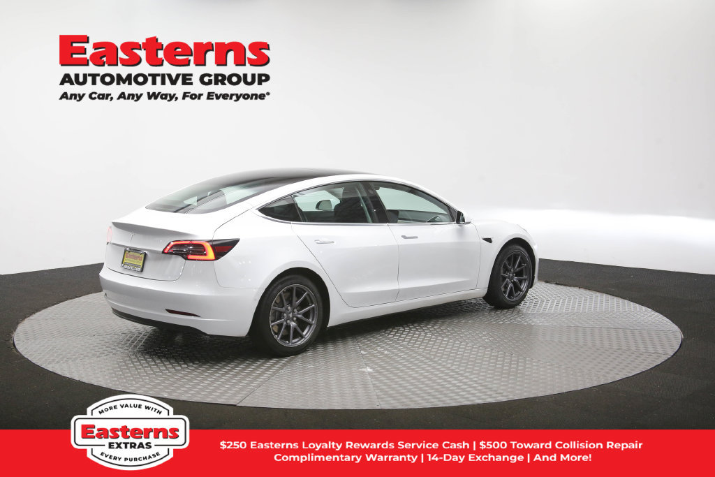 Used 2020 Tesla Model 3 Standard Range RWD image 38