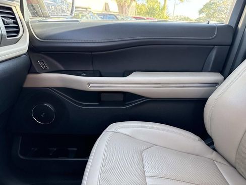 Used 2024 Ford Expedition Max Limited image 28