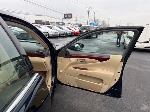 Used 2008 Lexus LS 460 L image 42