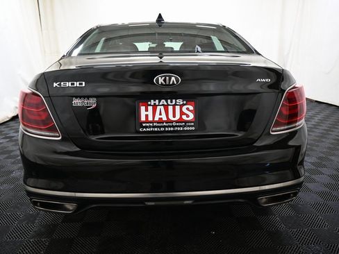 Used 2019 Kia K900 Luxury w/ VIP Package image 13