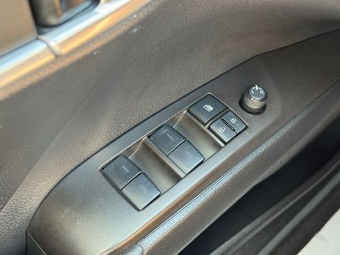 Certified 2023 Toyota Camry SE w/ Convenience Package image 27