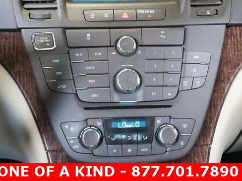 Used 2013 Buick Regal Premium image 17