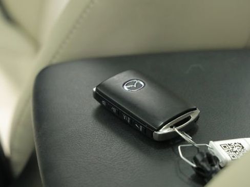 Used 2020 MAZDA CX-5 Touring image 39