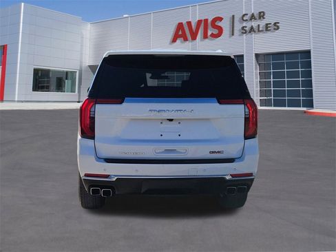 Used 2025 GMC Yukon Denali image 5