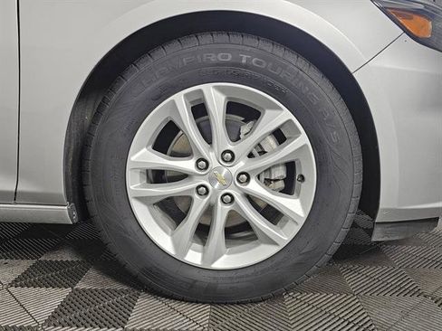 Used 2018 Chevrolet Malibu LT image 12
