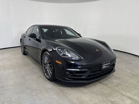Certified 2023 Porsche Panamera 4 Platinum Edition image 9