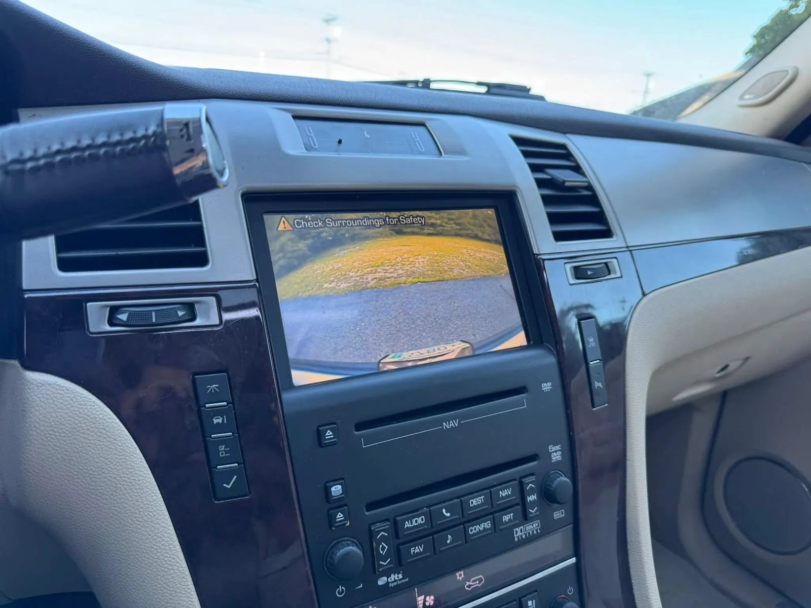 Used 2008 Cadillac Escalade AWD image 39