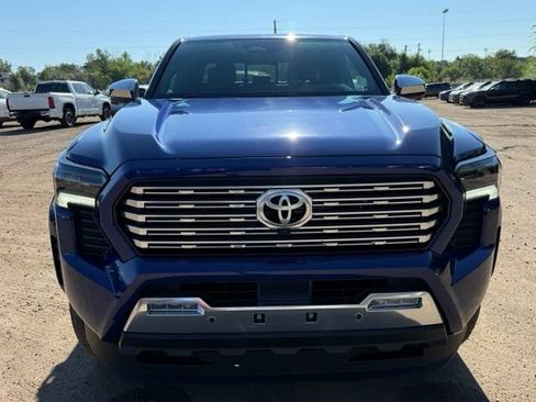 Used 2024 Toyota Tacoma Limited w/ Limited Package (LT) AWD/4WD image 9