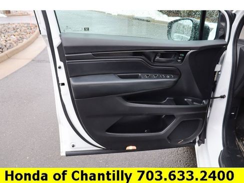 Certified 2025 Honda Odyssey Touring image 19
