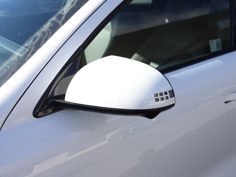 New 2025 Hyundai Ioniq 6 Limited image 11