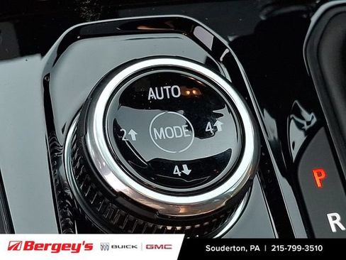 New 2026 GMC Canyon AT4 w/ Technology Plus Package AWD/4WD image 18