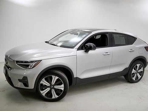 Certified 2023 Volvo C40 Recharge Core w/ Protection Package Premier image 3