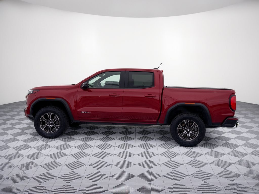 Used 2024 GMC Canyon AT4 w/ AT4 Premium Package AWD/4WD image 2