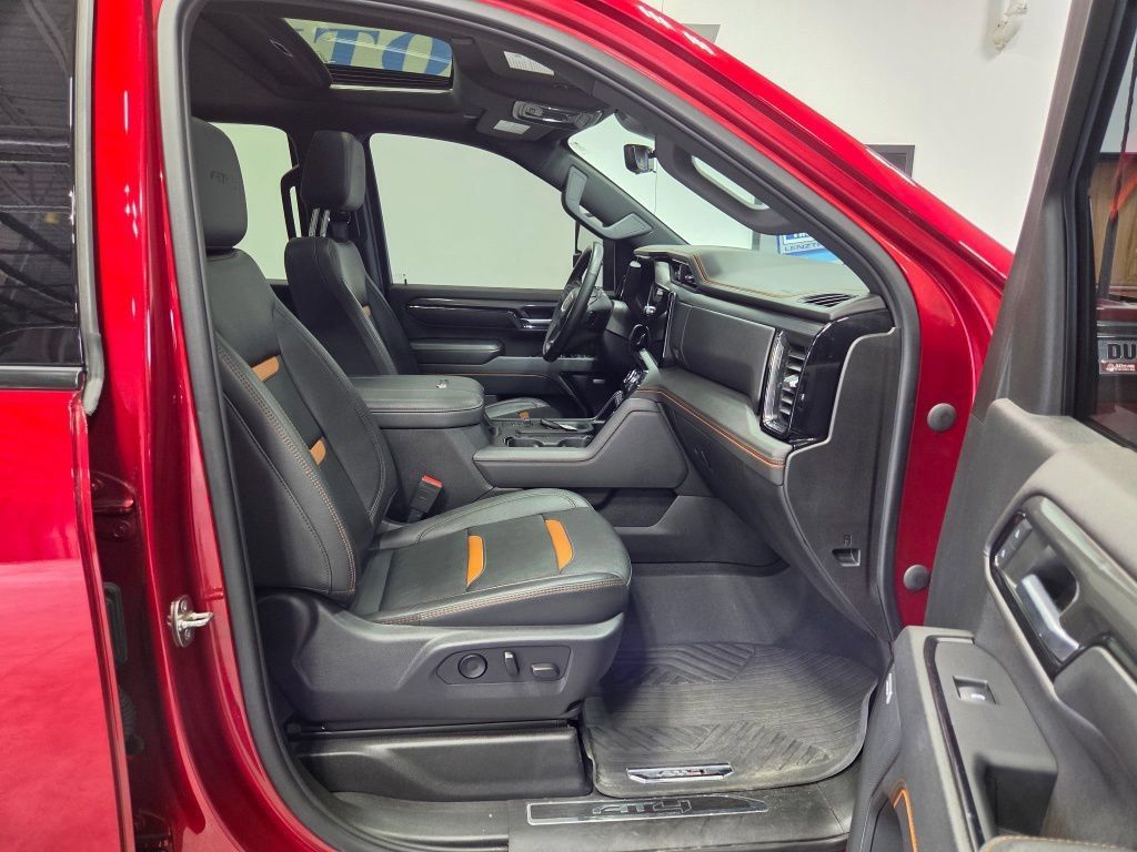 Used 2024 GMC Sierra 2500 AT4 w/ Technology Package AWD/4WD image 19