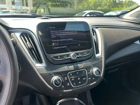 Used 2023 Chevrolet Malibu LT FWD image 21
