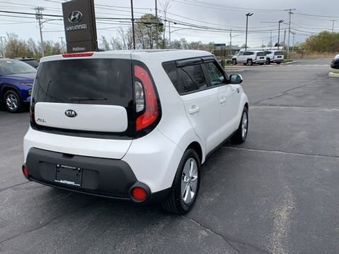 Used 2016 Kia Soul FWD image 5
