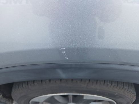 Used 2018 Honda HR-V EX-L image 11
