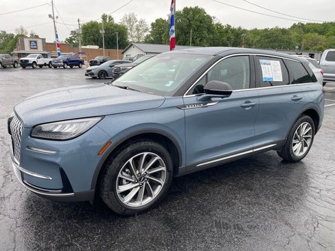 Used 2024 Lincoln Corsair AWD w/ Equipment Group 101A image 2