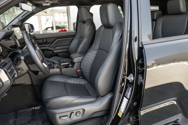 Used 2025 Toyota 4Runner TRD Sport Premium AWD/4WD image 12