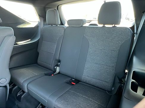 Certified 2024 Chevrolet Traverse LT AWD/4WD image 14