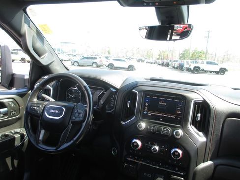 Used 2021 GMC Sierra 1500 AT4 w/ Technology Package image 24