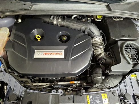 Used 2017 Ford Focus RS image 28