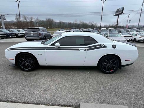 Used 2023 Dodge Challenger R/T w/ Blacktop Package image 25
