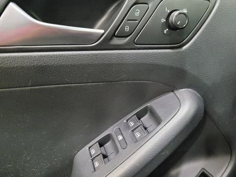 Used 2015 Volkswagen Jetta S FWD image 27