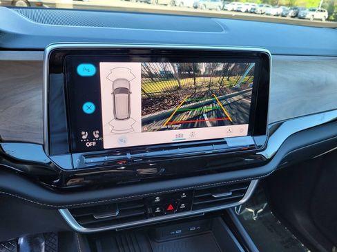 New 2026 Volkswagen Atlas SE FWD image 18