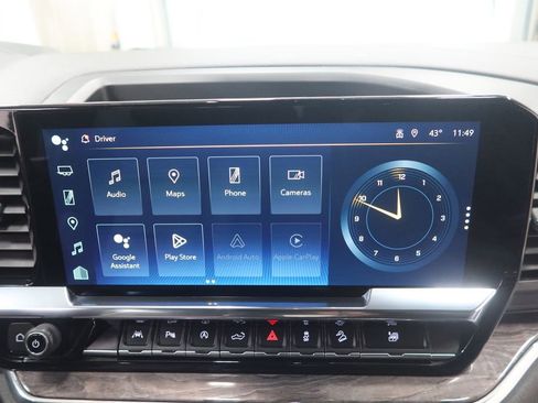Used 2025 Chevrolet Silverado 1500 LTZ AWD/4WD image 14