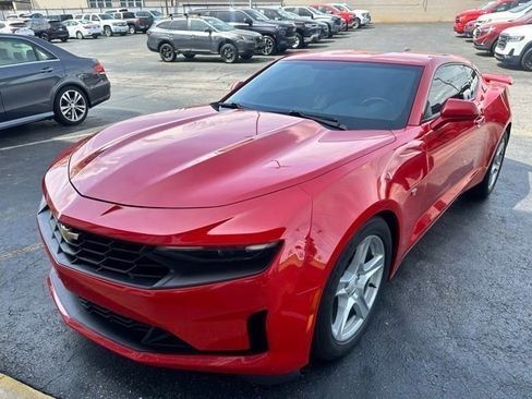 Used 2021 Chevrolet Camaro LT image 3