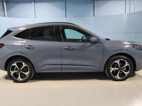 Used 2025 Ford Escape ST-Line Elite image 36