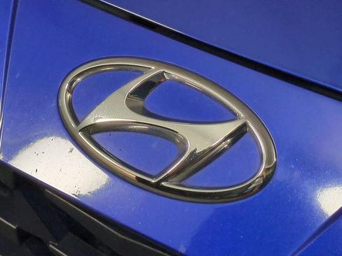 Used 2023 Hyundai Elantra SEL FWD image 13