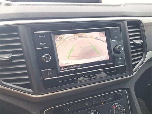 Used 2022 Volkswagen Atlas SE image 24