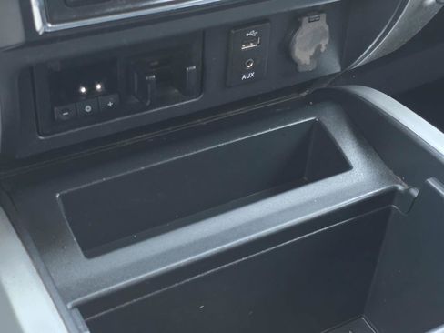 Used 2018 Nissan Titan PRO-4X w/ Pro-4x Utility Package image 18