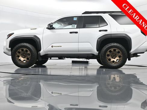 Used 2025 Toyota 4Runner 4WD image 57